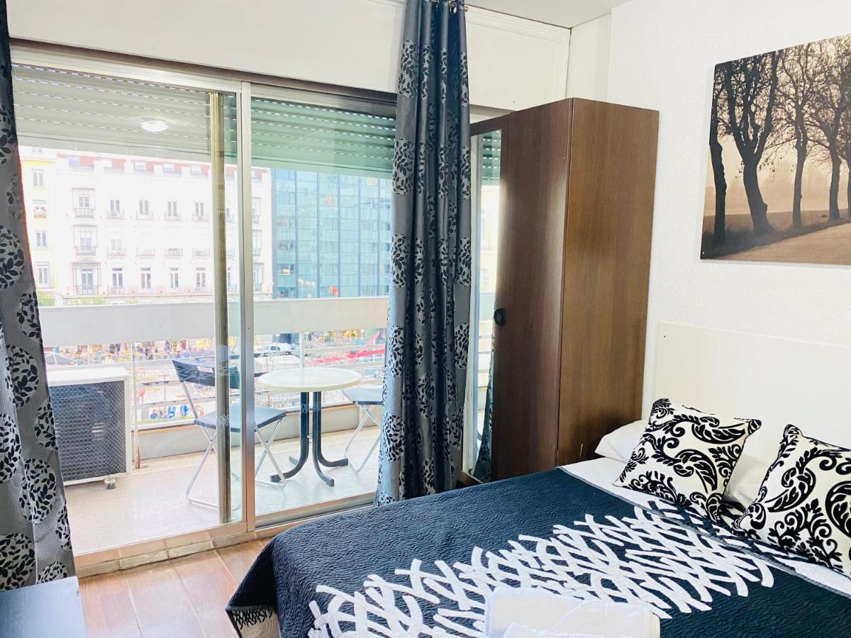 Estudio Doble Con Balcon En Madrid Centro Kültér fotó